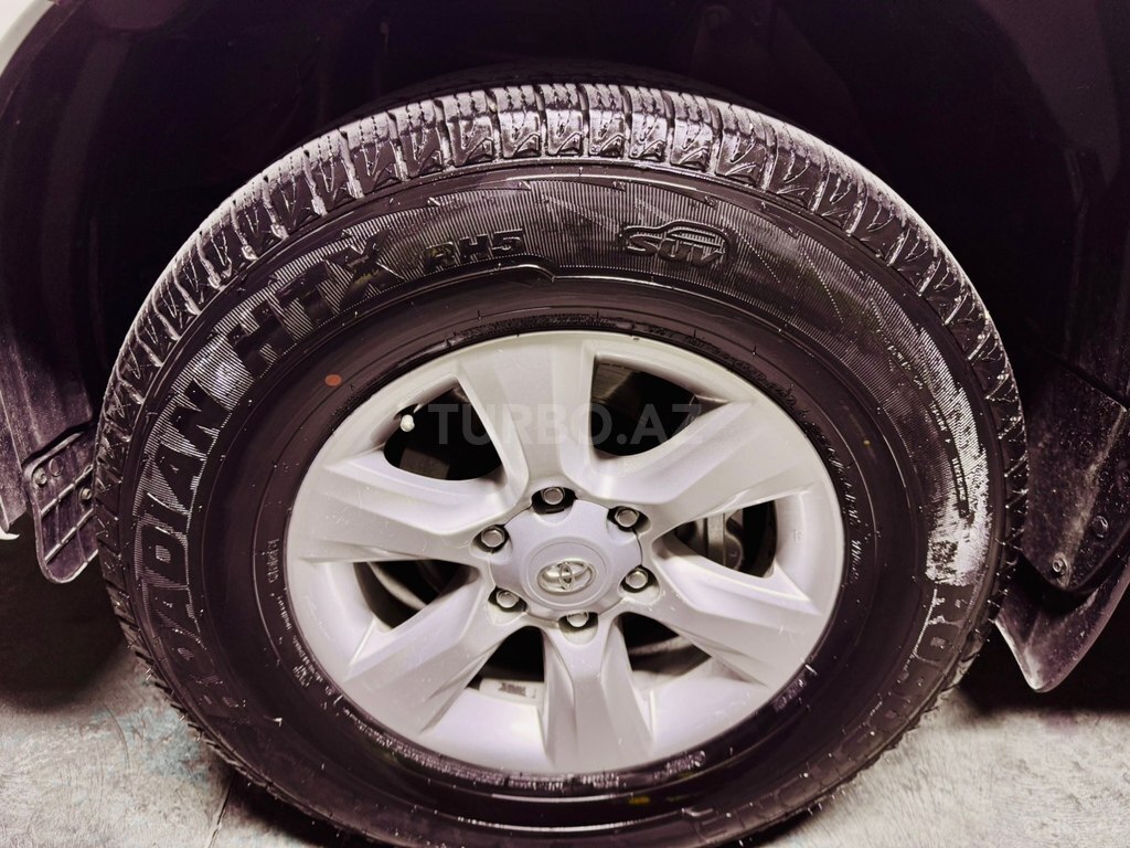Toyota Land Cruiser Prado