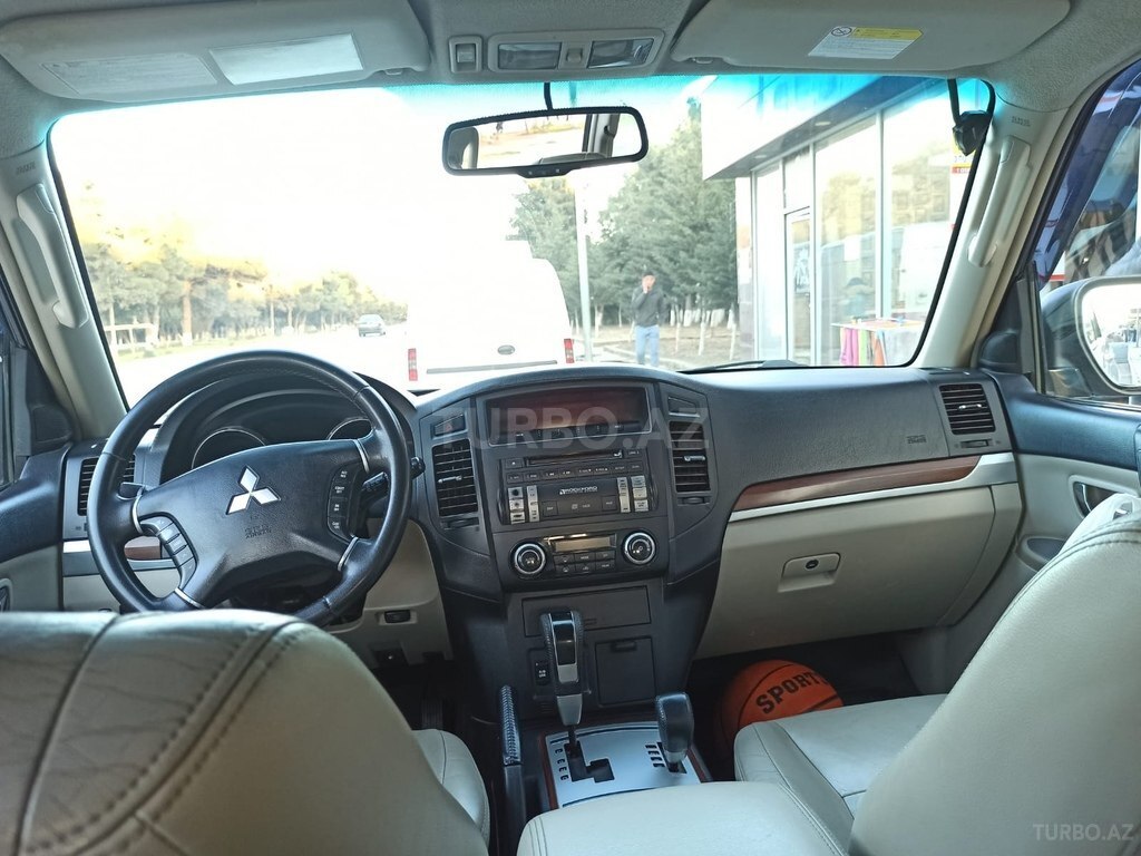 Mitsubishi Pajero