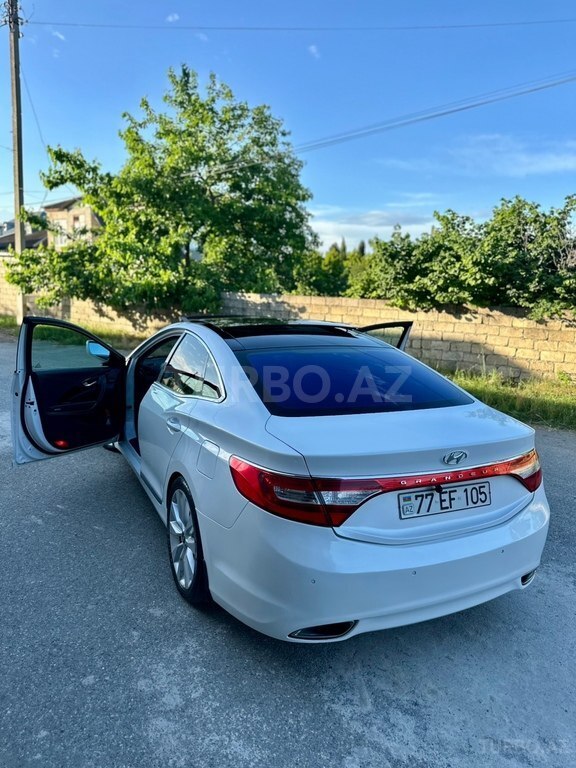 Hyundai Grandeur