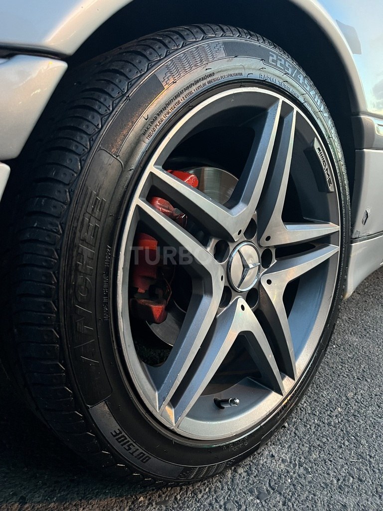 Mercedes C 230