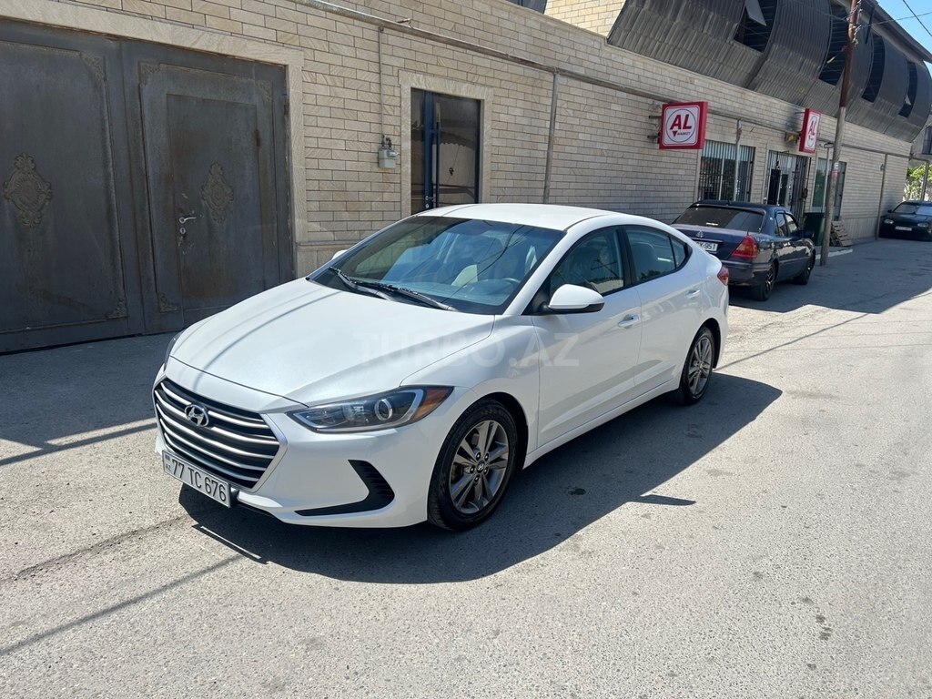 Hyundai Elantra