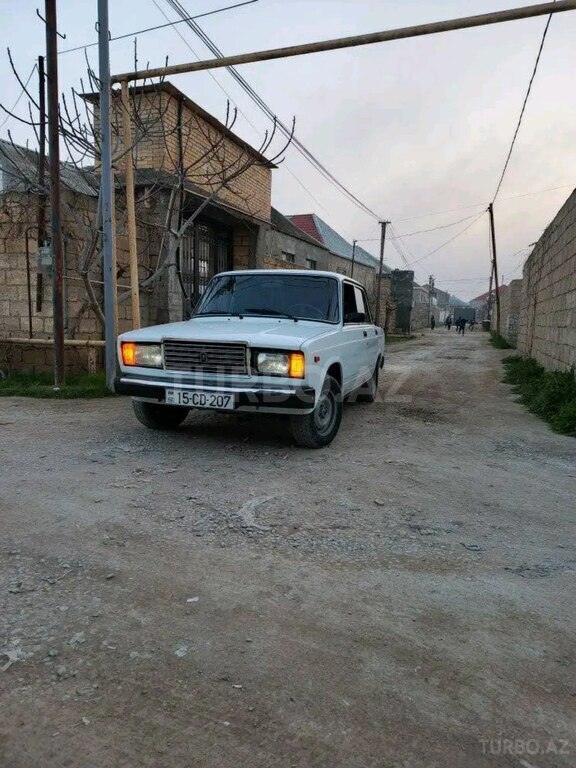 LADA (VAZ) 2107