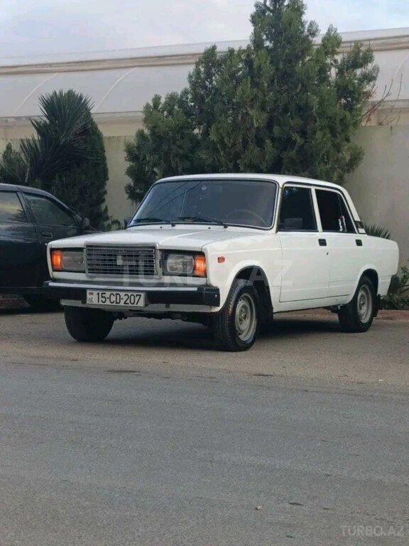 LADA (VAZ) 2107