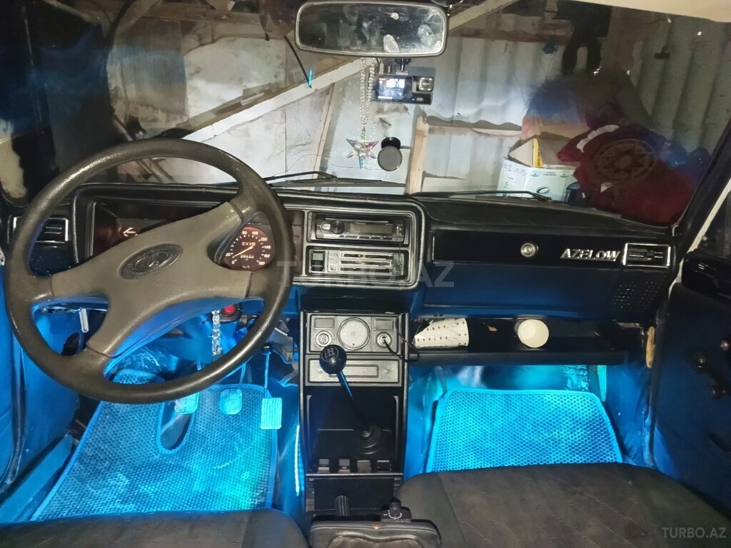 LADA (VAZ) 2107