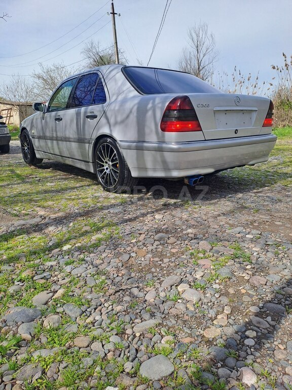 Mercedes C 180