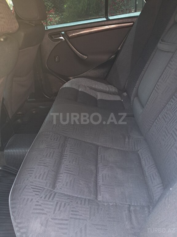 Mercedes C 220