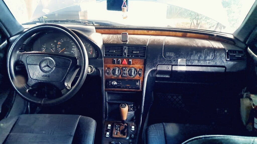 Mercedes C 220