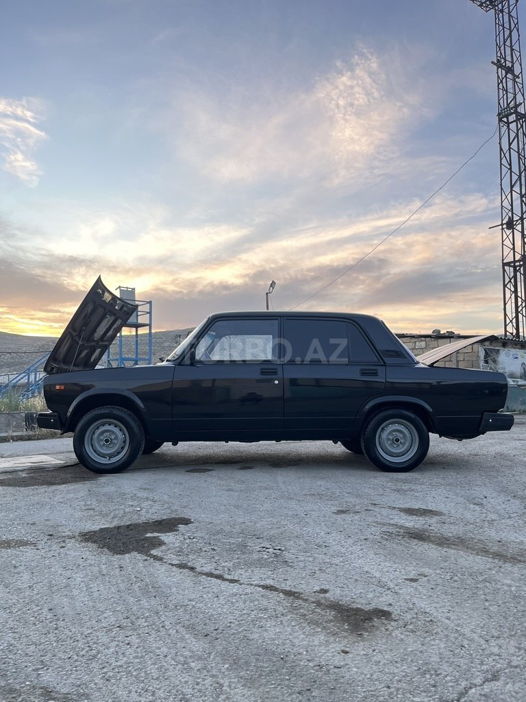 LADA (VAZ) 2107