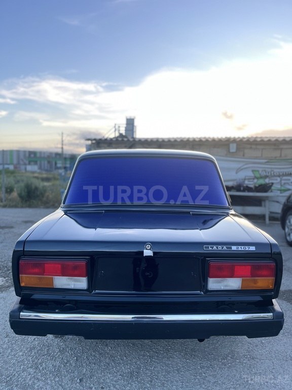 LADA (VAZ) 2107