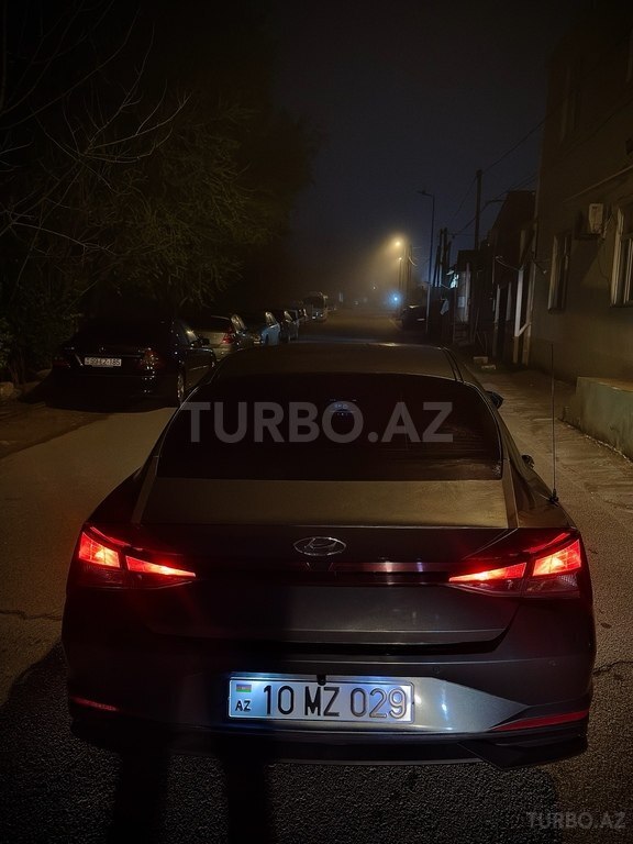 Hyundai Elantra