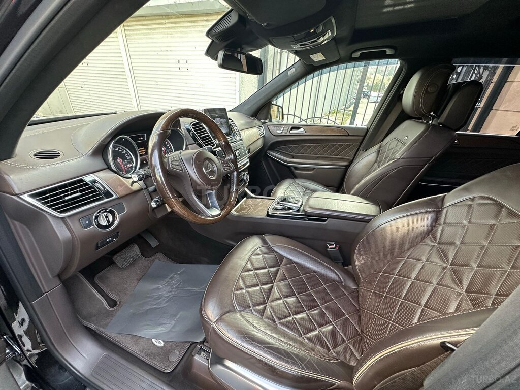 Mercedes GLS 500 4MATIC