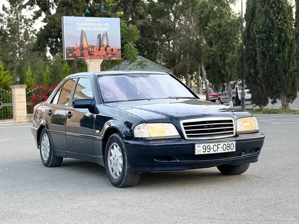 Mercedes C 180