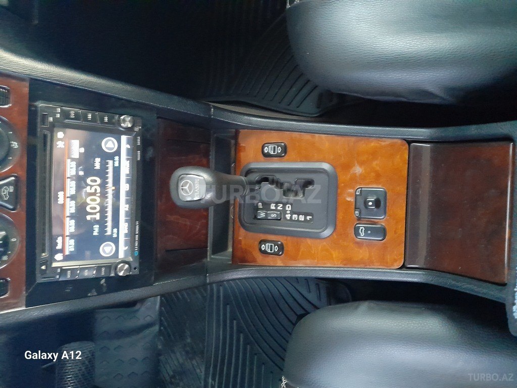 Mercedes C 180