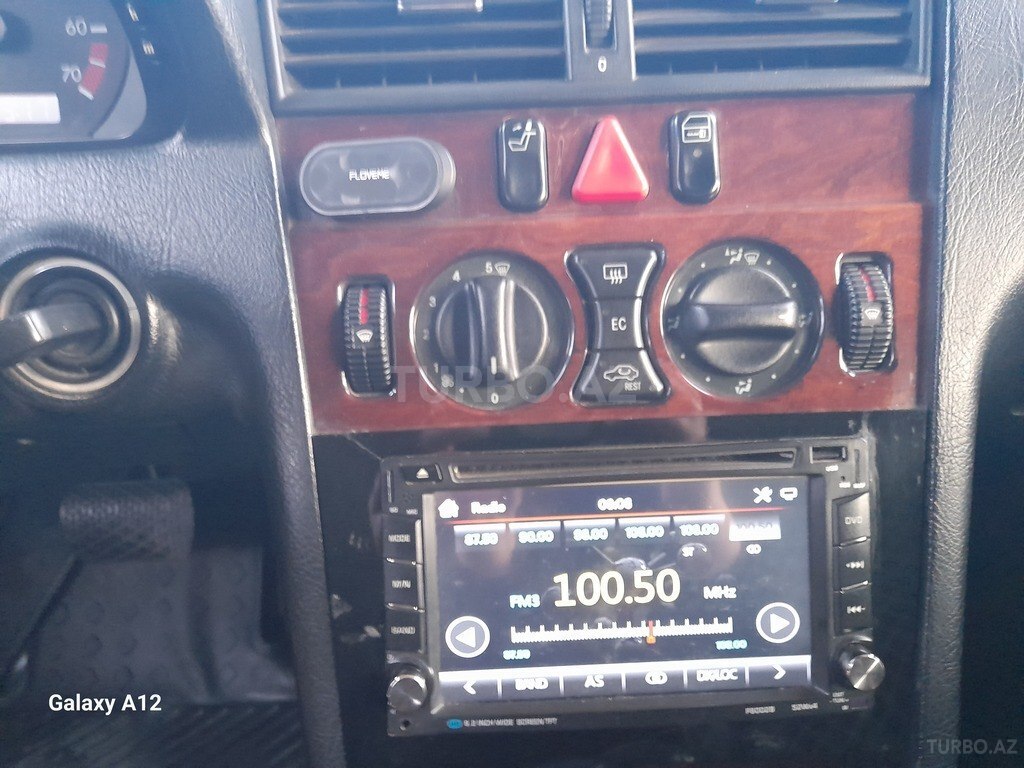 Mercedes C 180