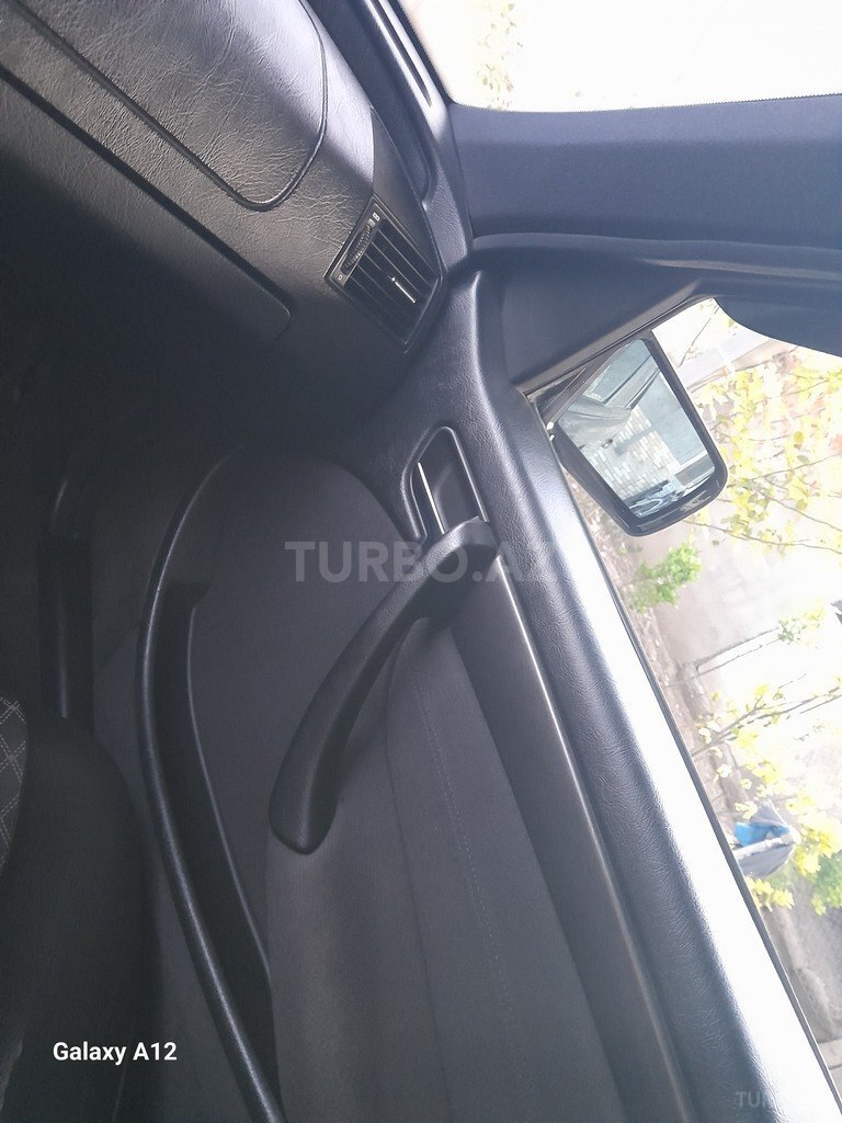 Mercedes C 180