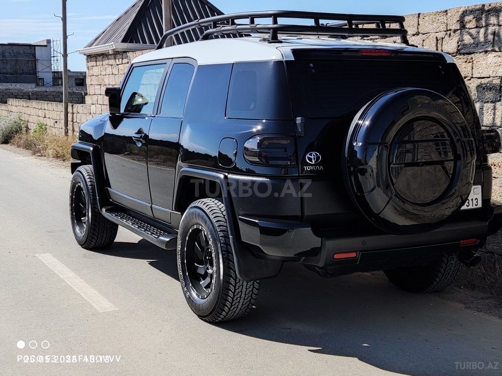 Toyota FJ Cruiser