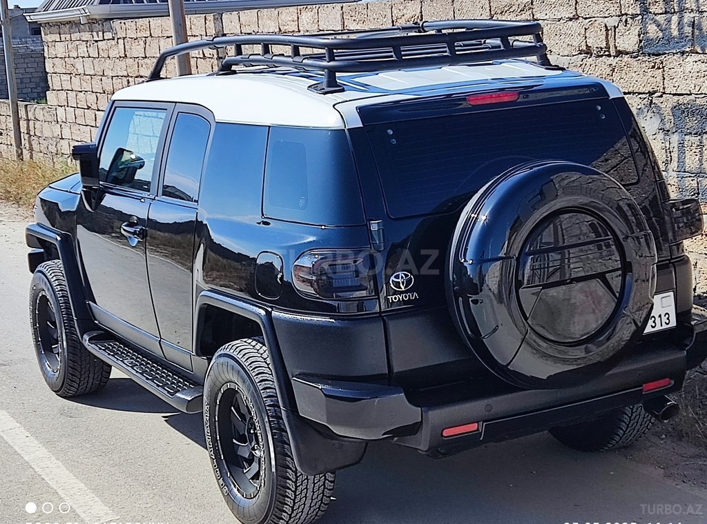 Toyota FJ Cruiser