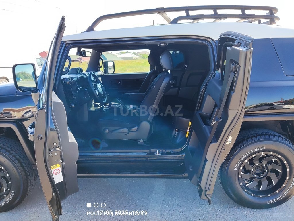 Toyota FJ Cruiser