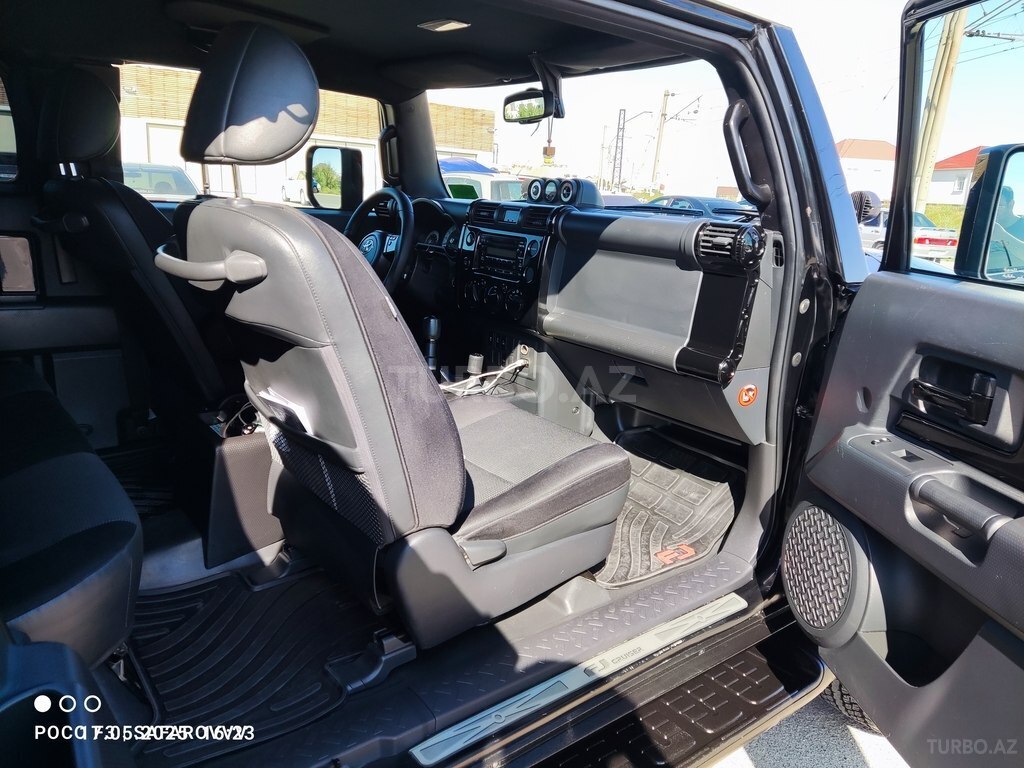 Toyota FJ Cruiser