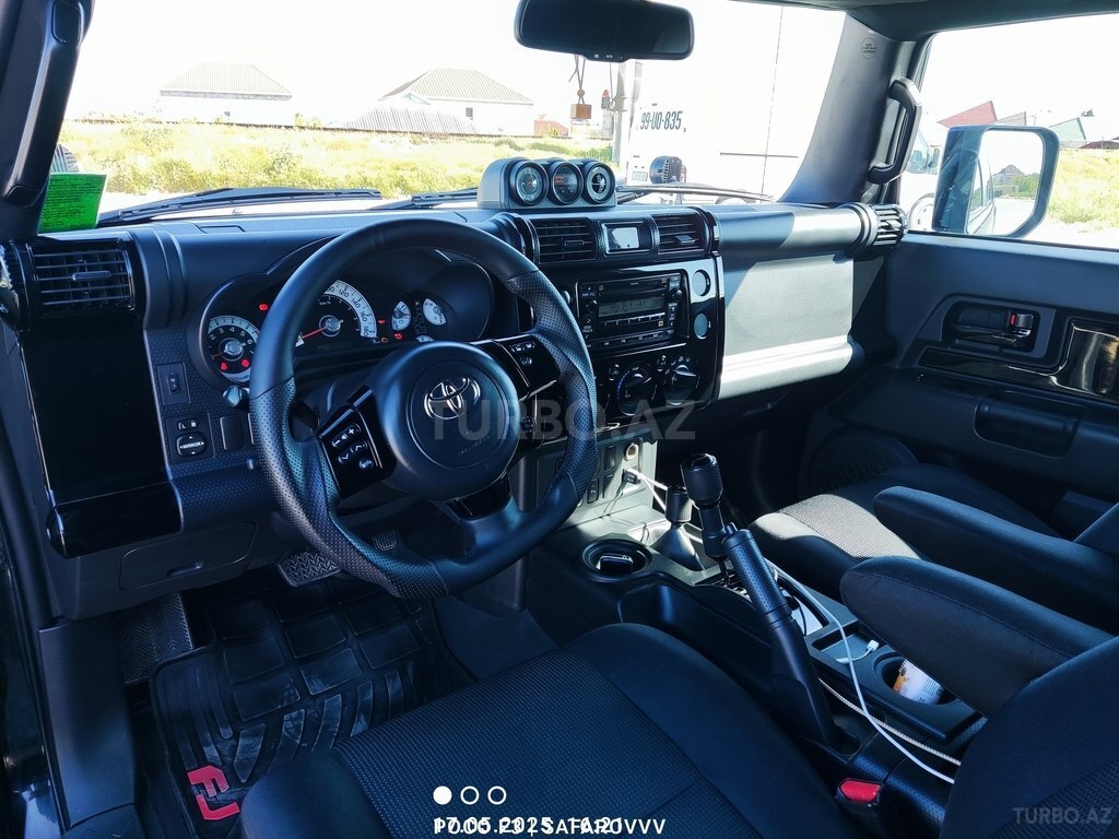 Toyota FJ Cruiser