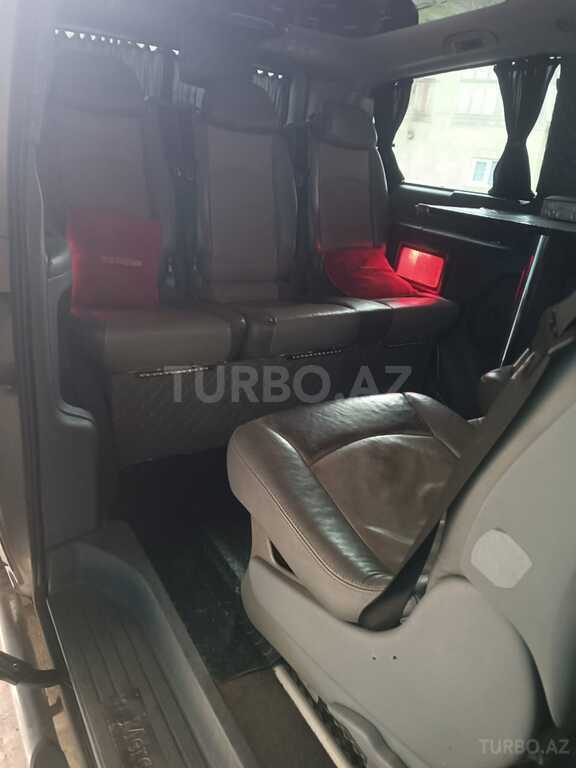 Mercedes Viano
