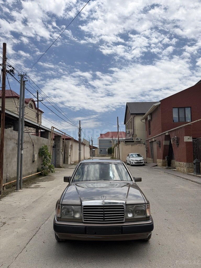 Mercedes 250 D