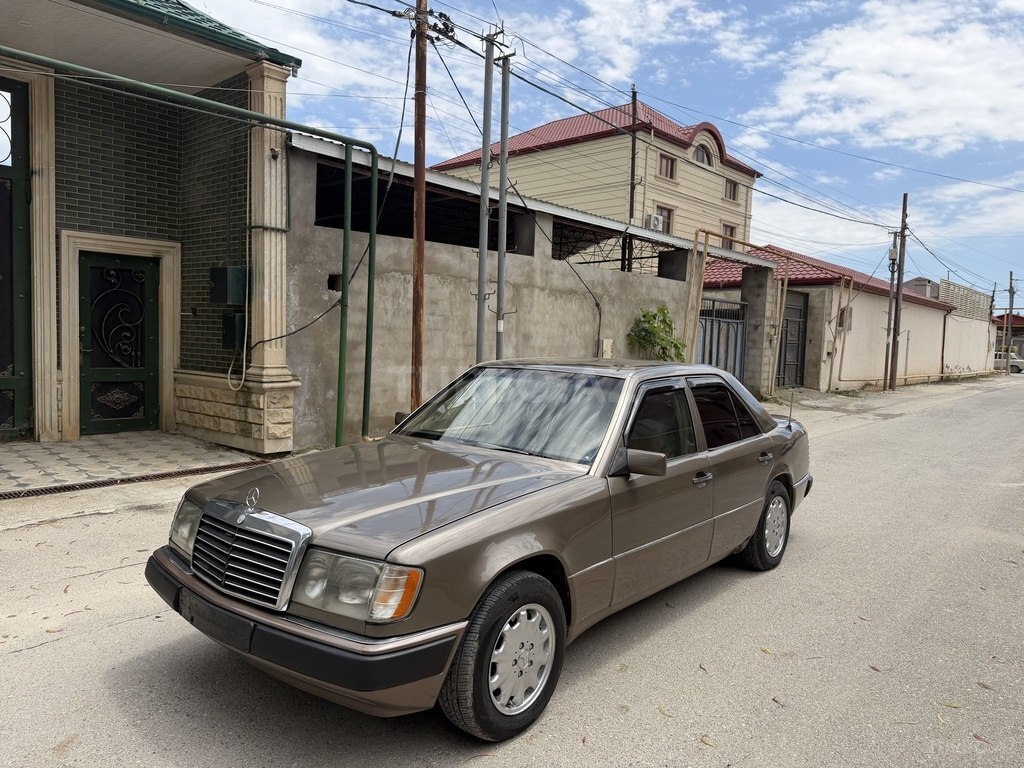 Mercedes 250 D