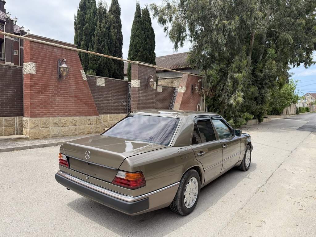 Mercedes 250 D