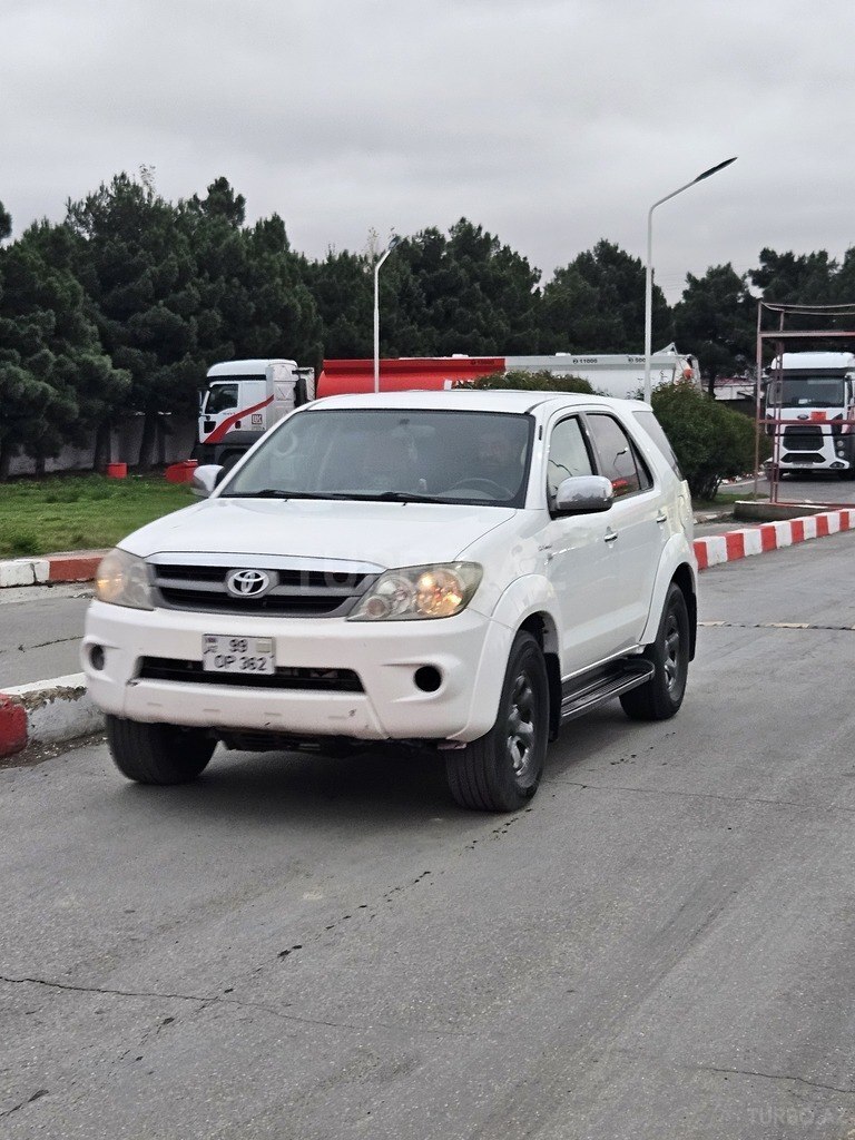 Toyota Fortuner