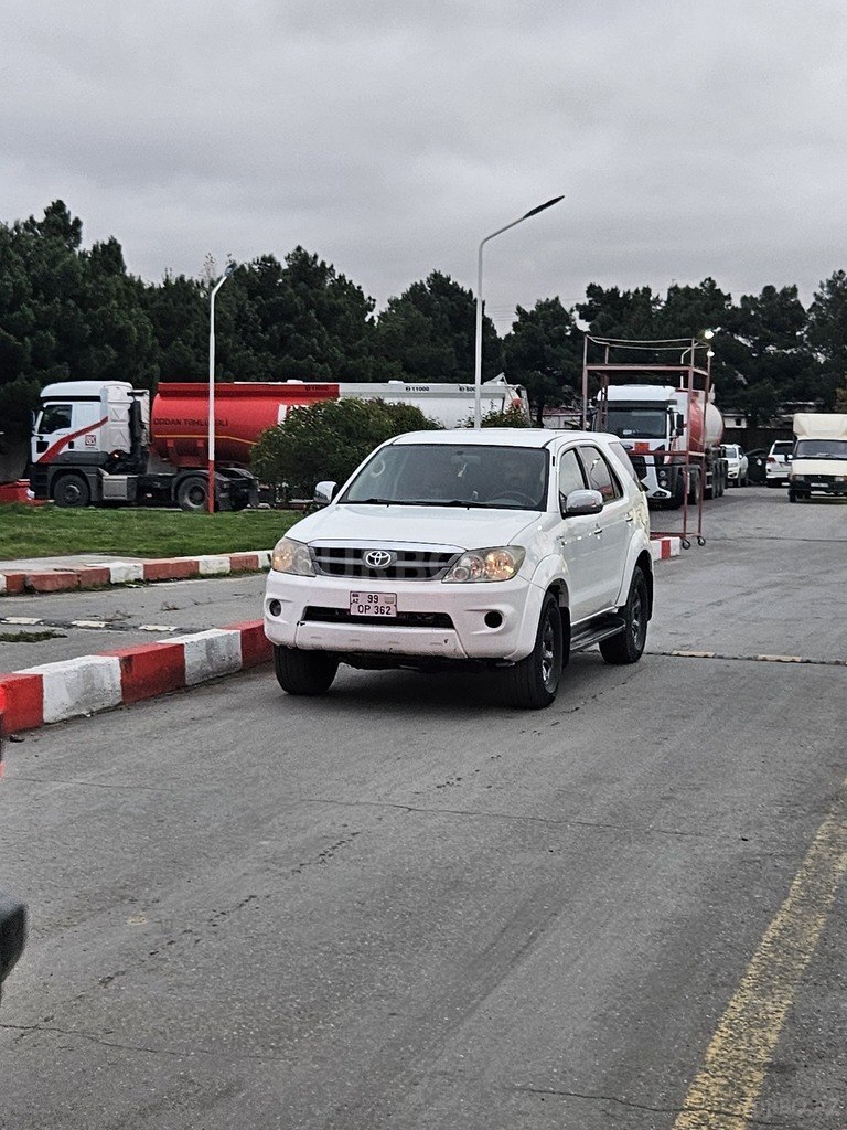 Toyota Fortuner