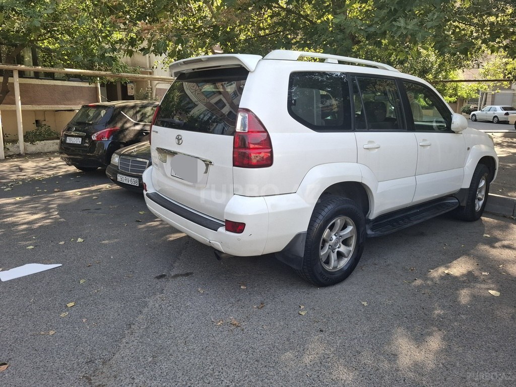Toyota Land Cruiser Prado