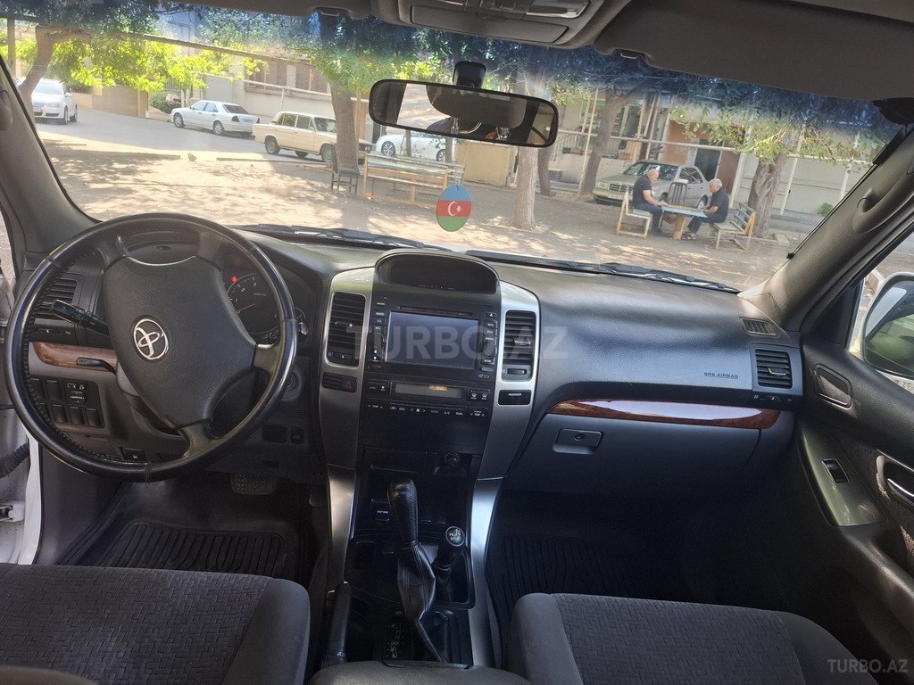 Toyota Land Cruiser Prado