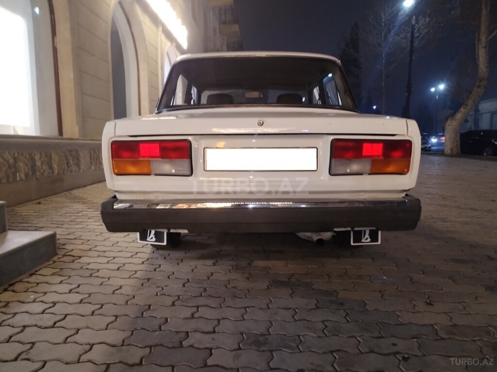 LADA (VAZ) 2107