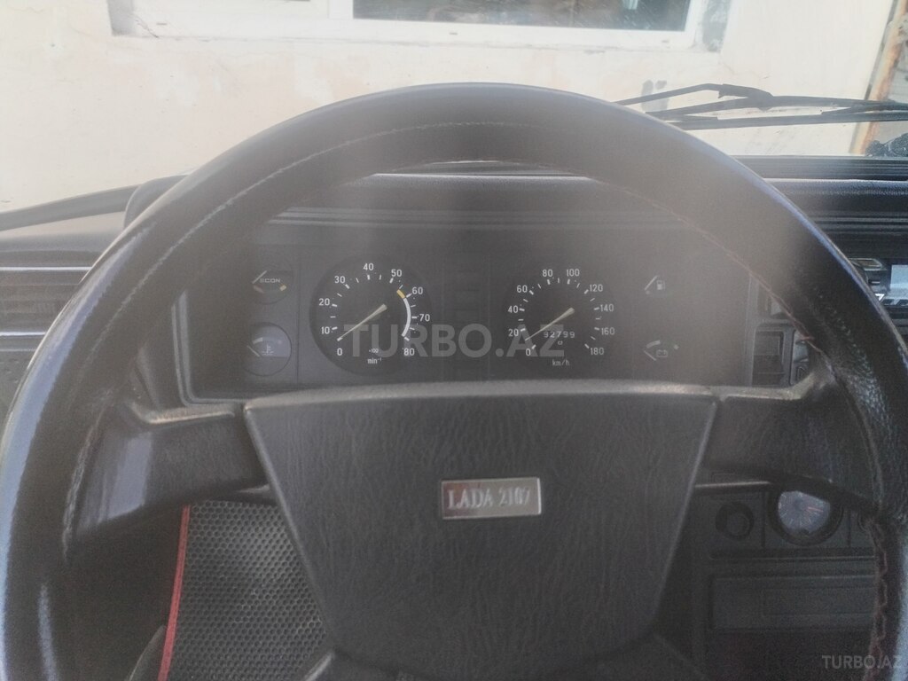 LADA (VAZ) 2107