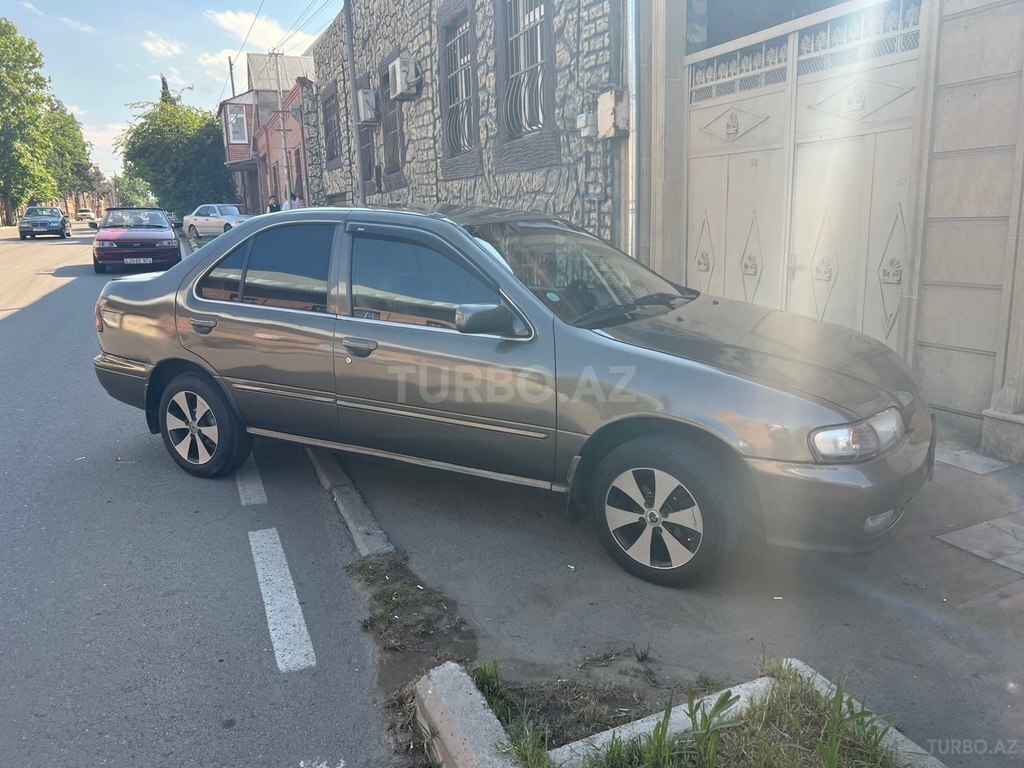Nissan Sunny