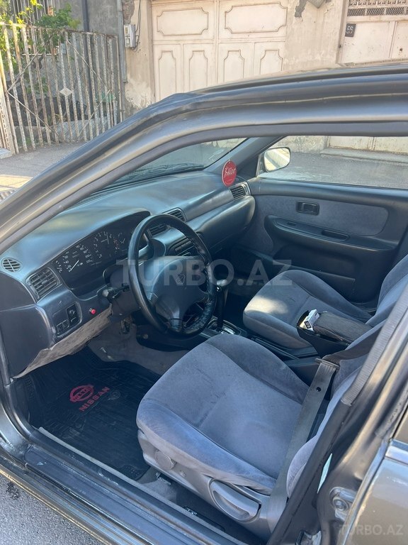Nissan Sunny