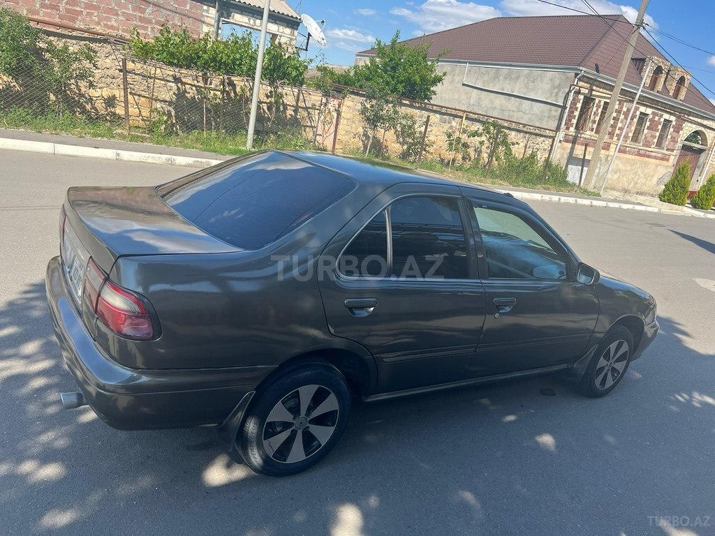 Nissan Sunny