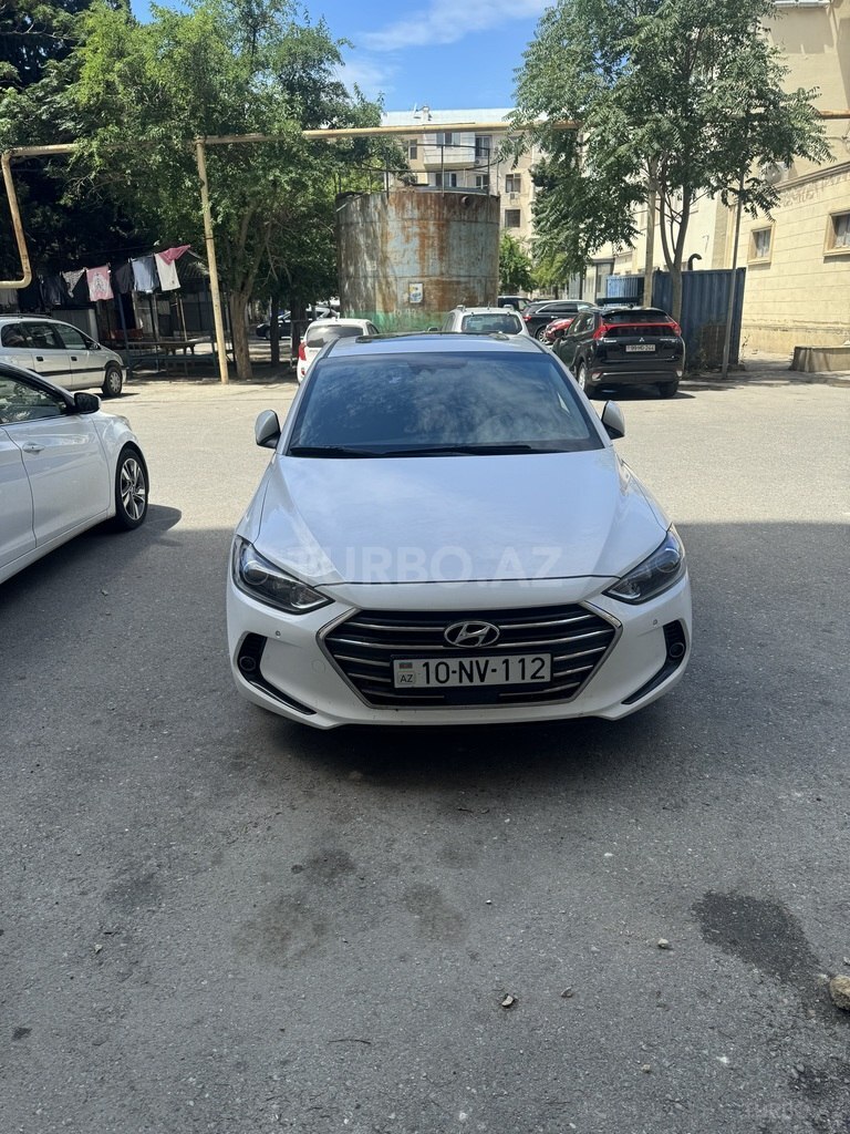 Hyundai Elantra