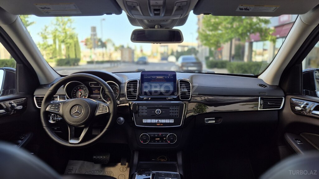 Mercedes GLS 450 4MATIC