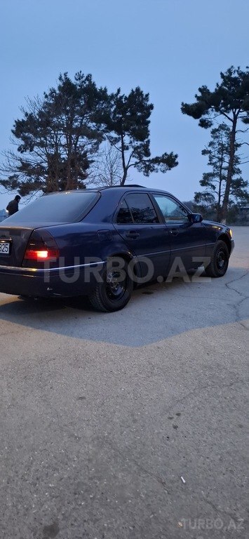 Mercedes C 180