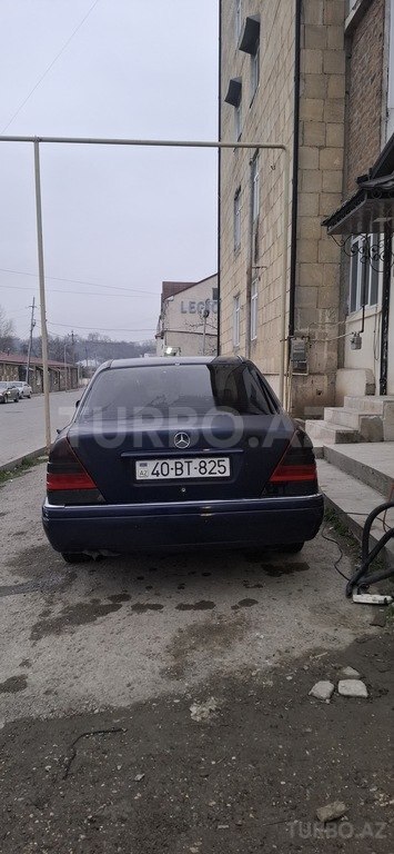 Mercedes C 180