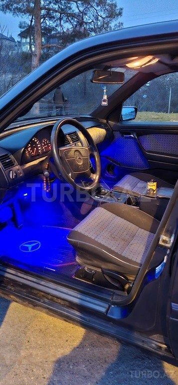 Mercedes C 180