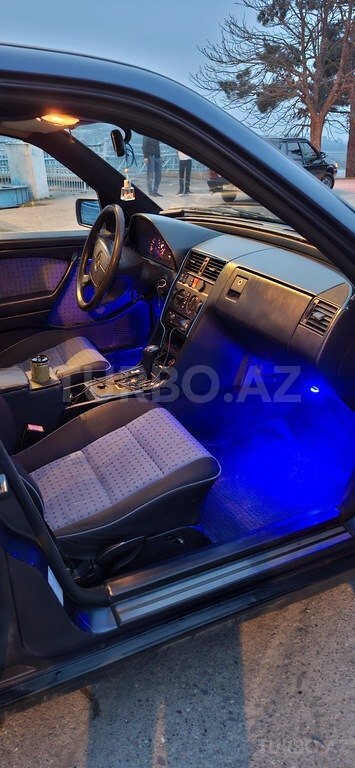 Mercedes C 180