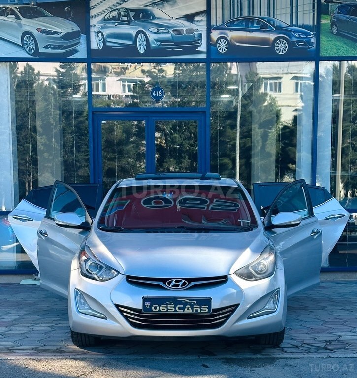 Hyundai Elantra