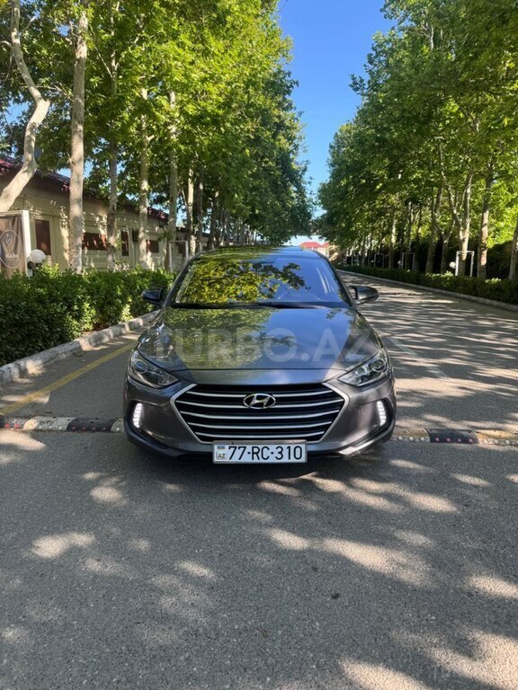 Hyundai Elantra