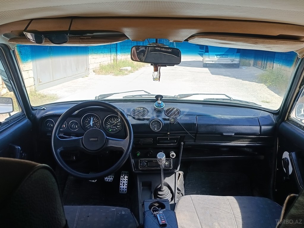 LADA (VAZ) 2106