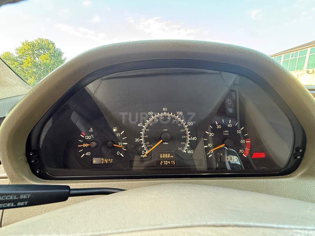 Mercedes C 230