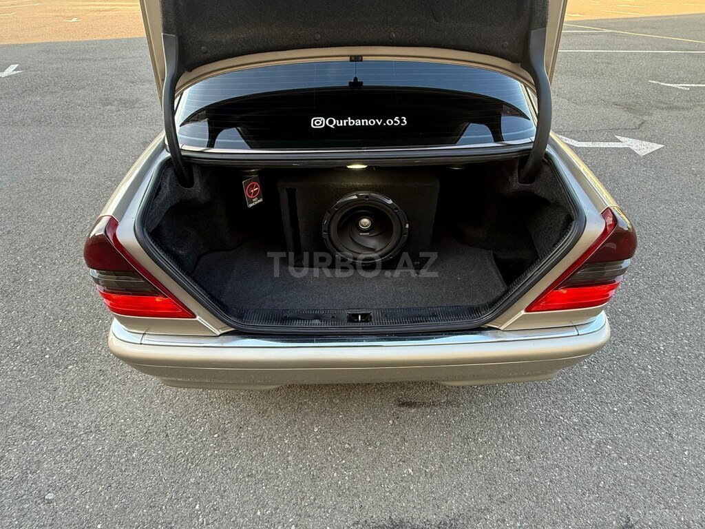 Mercedes C 230