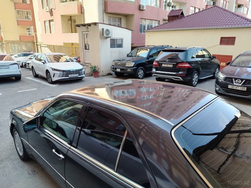 Mercedes C 180