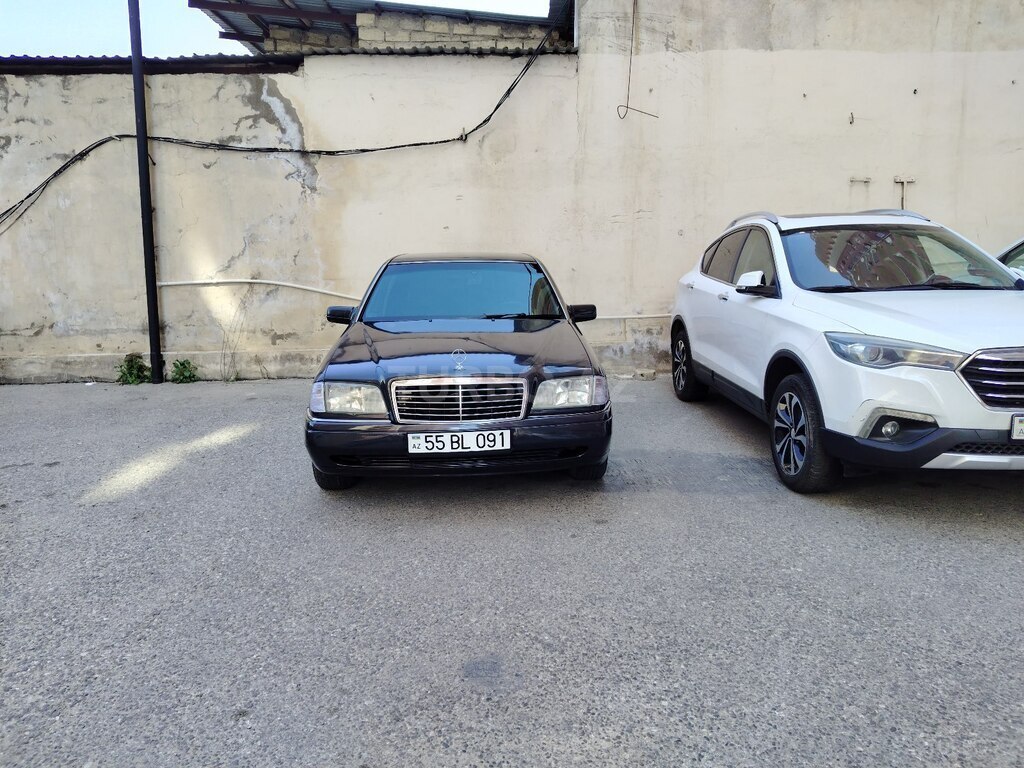 Mercedes C 180